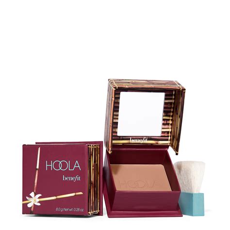 boots hoola bronzer.